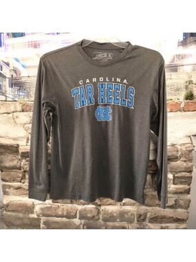 UNC Tarheels Youth Size XL (20) Long Sleeve Crewneck Team Shirt - Gray